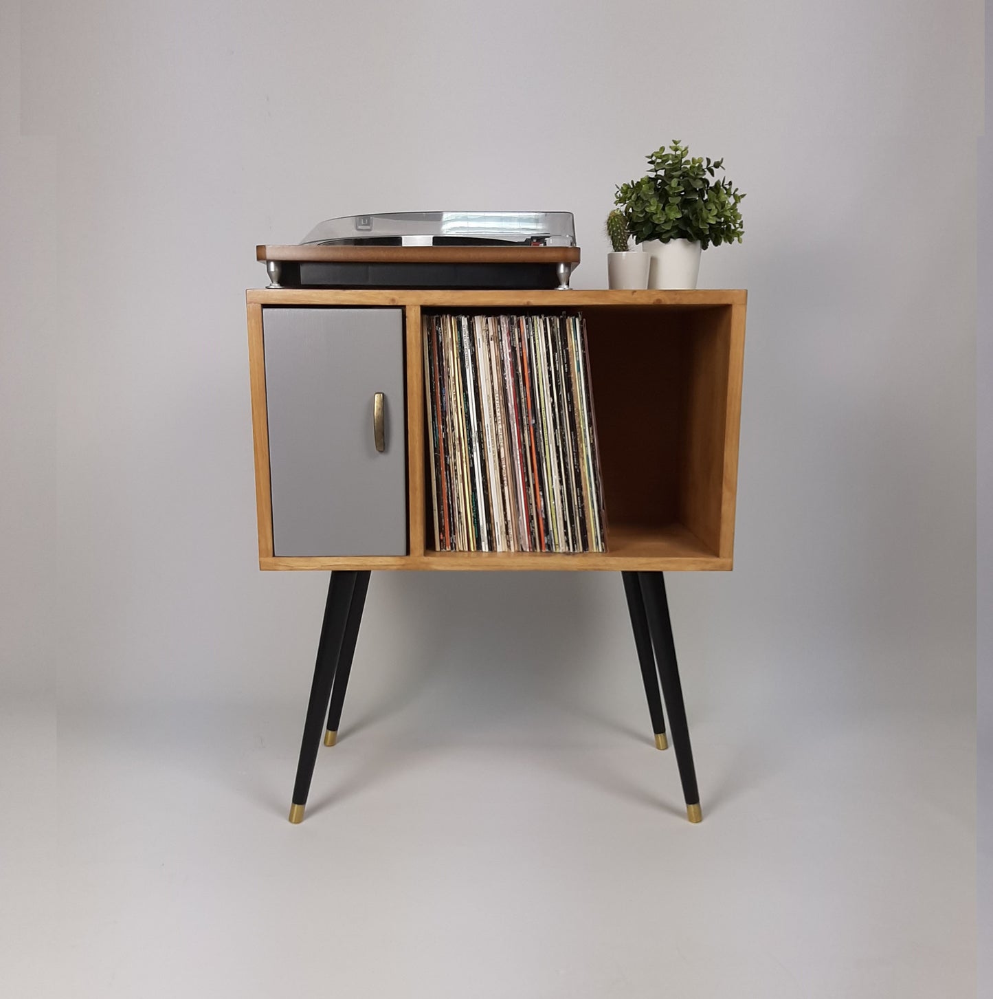 Oak Sideboard with Grey Door | Vinyl Record Storage | Console Table | Record Cabinet | Mid Century Modern Legs | Dansette Record Table