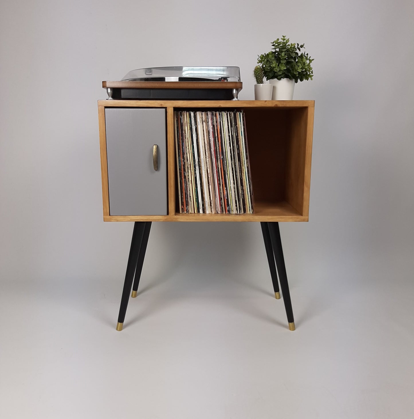 Oak Sideboard with Grey Door | Vinyl Record Storage | Console Table | Record Cabinet | Mid Century Modern Legs | Dansette Record Table