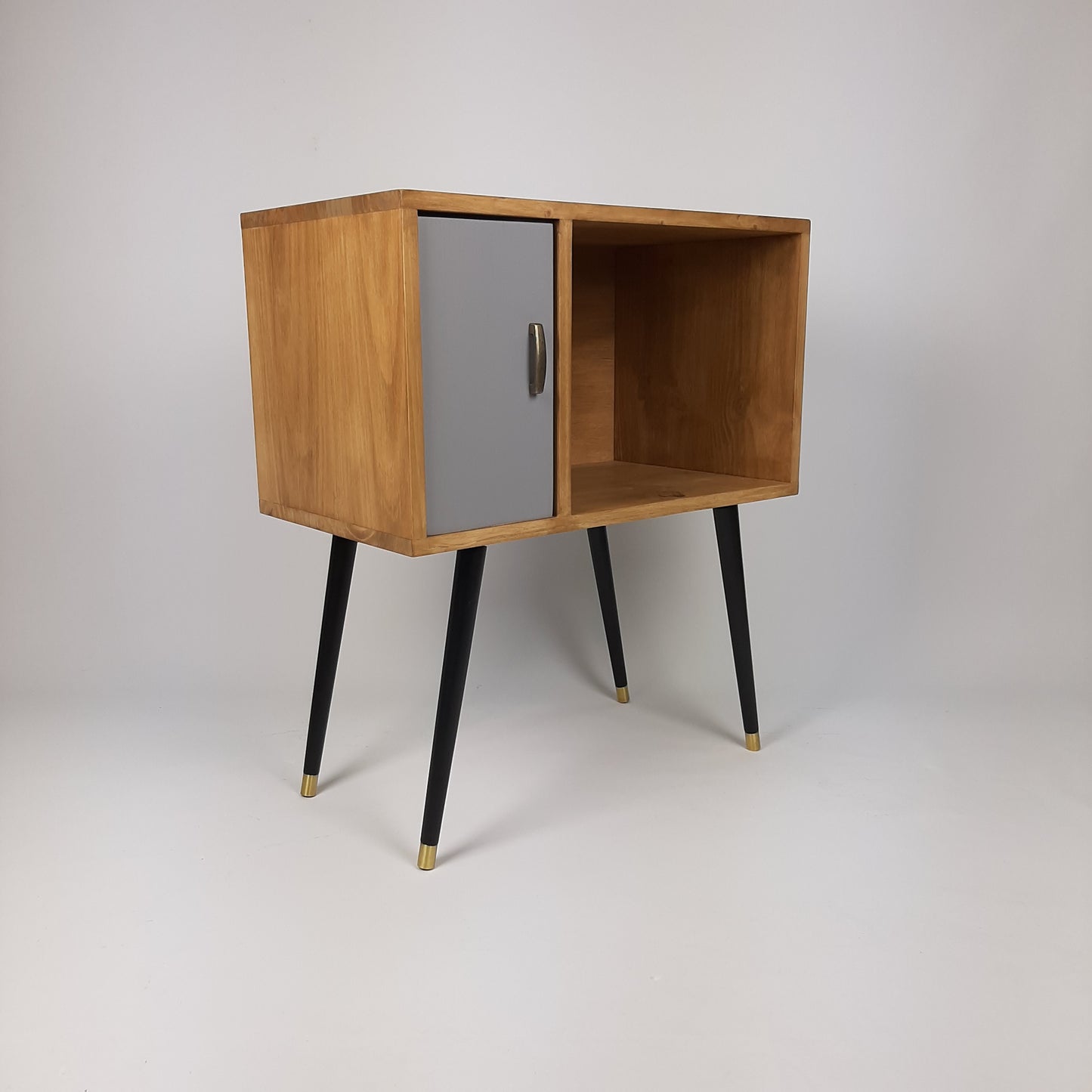Oak Sideboard with Grey Door | Vinyl Record Storage | Console Table | Record Cabinet | Mid Century Modern Legs | Dansette Record Table
